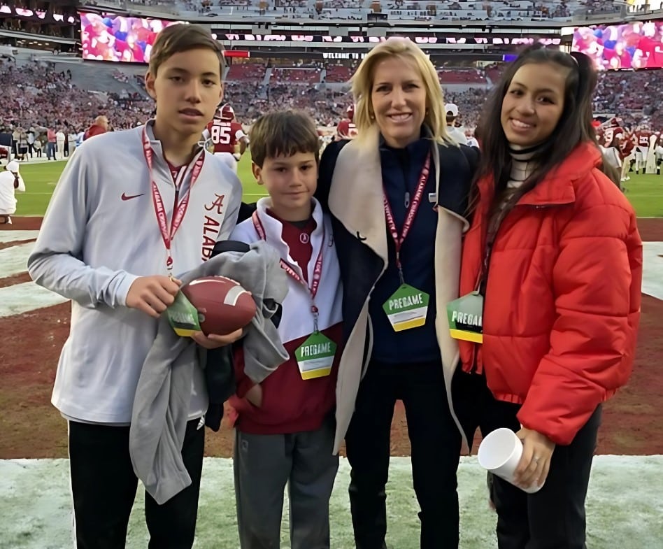 Laura Ingraham with her Cildren